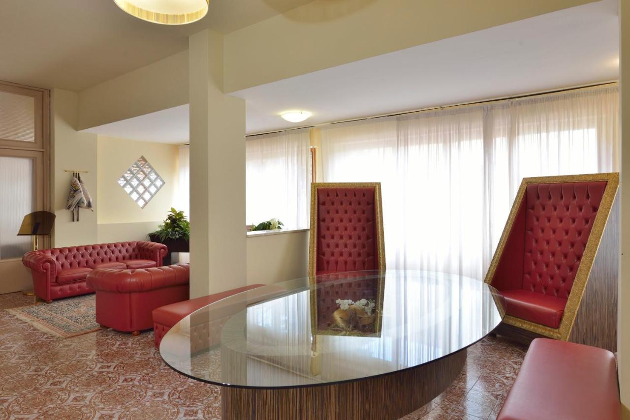 Hotel Attico Chianciano Terme Exterior foto